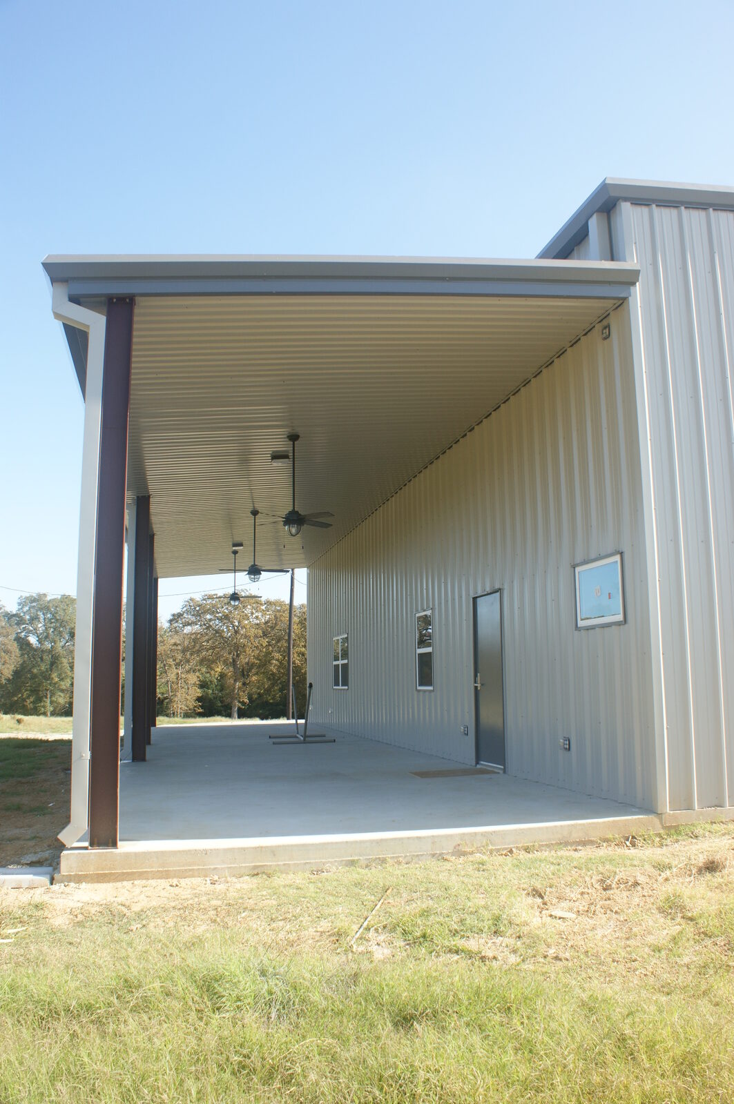 Lean-to with full soffit and no exposed rafters or purlins